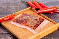 自動(dòng)醬包裝機(jī)具有省時(shí)省力、包裝速度快、效率高的特點(diǎn)